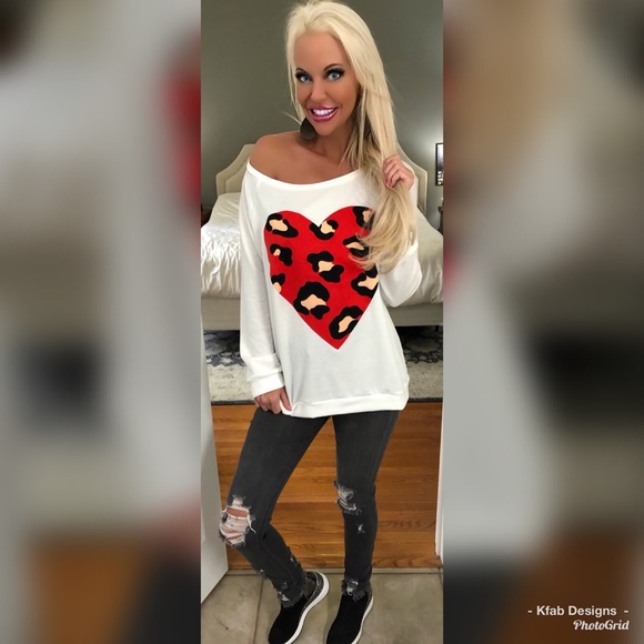 🥰LAST 1! French Terry ❤️ Leopard Sweatshirt! - Picture 2 of 5